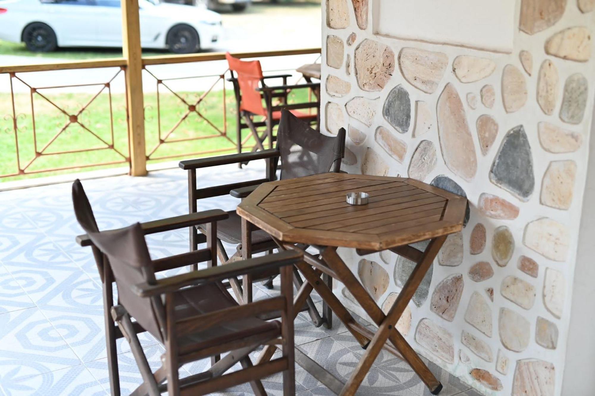 Guesthouse Agnandi Káto Loutrákion المظهر الخارجي الصورة