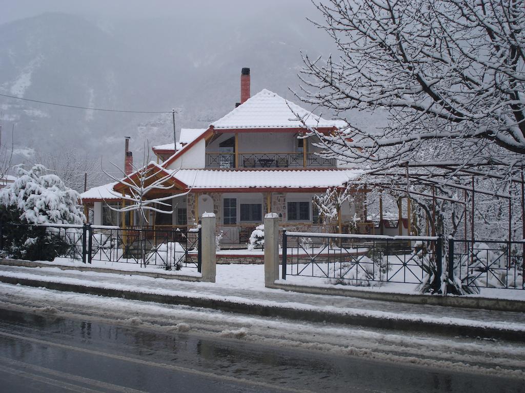 Guesthouse Agnandi Káto Loutrákion المظهر الخارجي الصورة