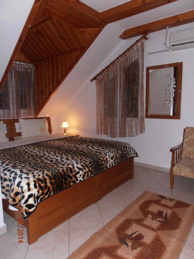 Guesthouse Agnandi Káto Loutrákion المظهر الخارجي الصورة